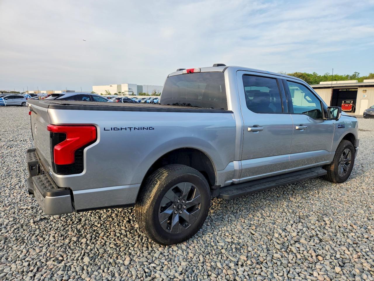 2024 Ford F150 Lightning Xlt - Image 3