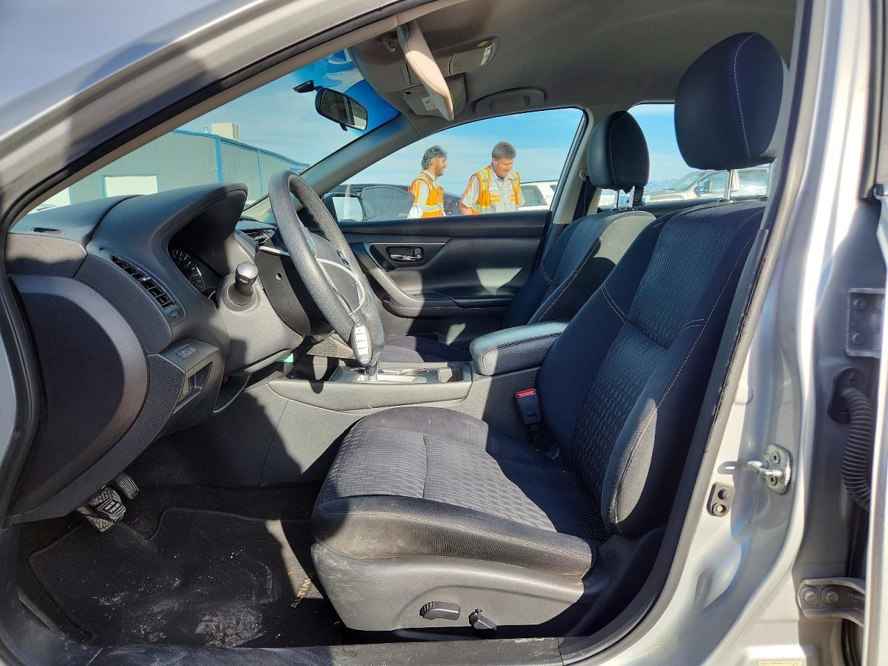 2016 Nissan Altima 2.5 S - Image 7