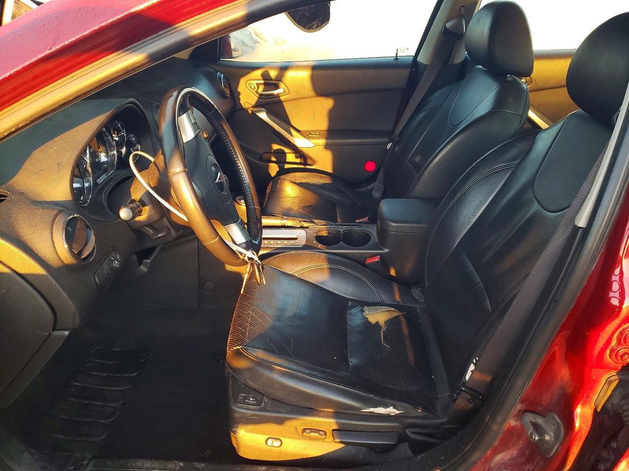 2010 Pontiac G6 - Фото 7