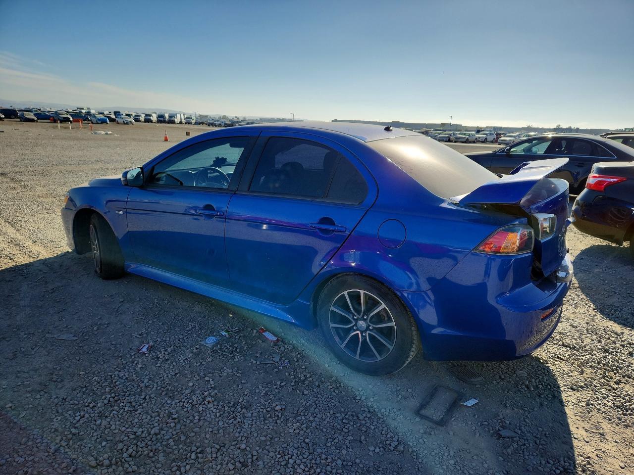 2017 Mitsubishi Lancer Es - Image 2