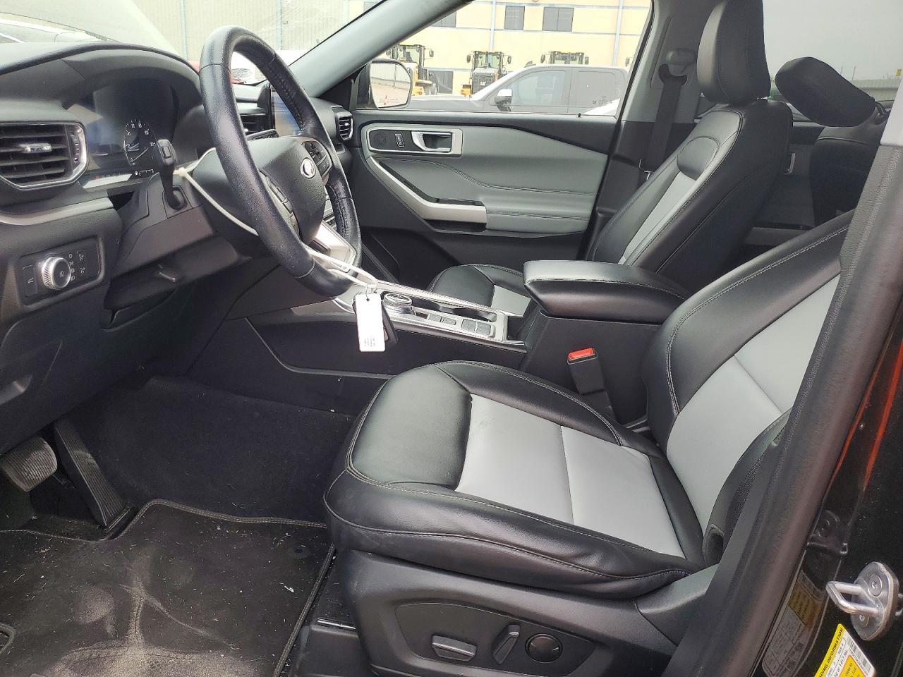 2022 Ford Explorer Xlt - Image 7