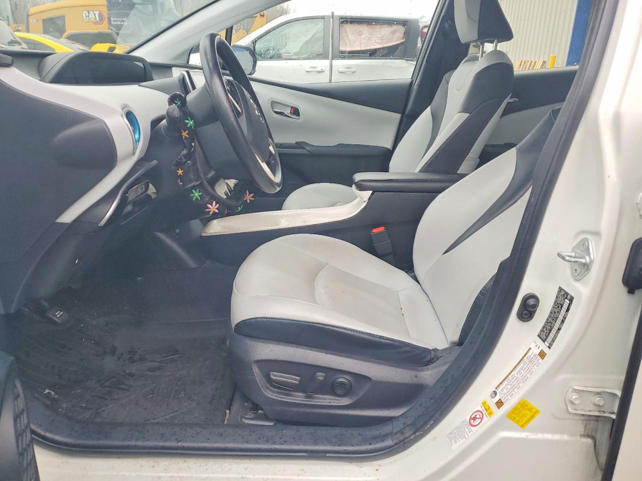 2018 Toyota Prius Four - Image 7