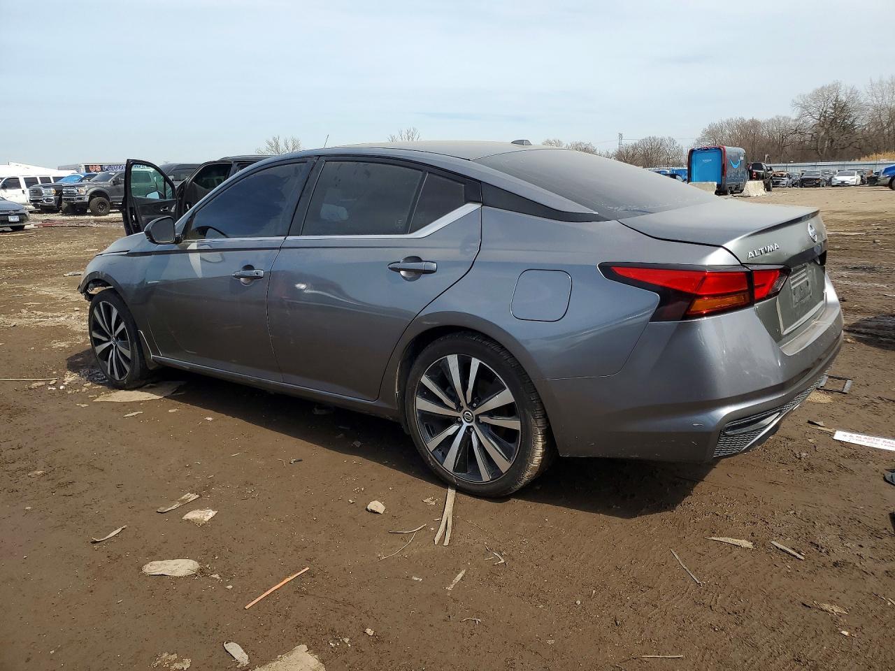 2019 Nissan Altima 2.5 Sr - Фото 2