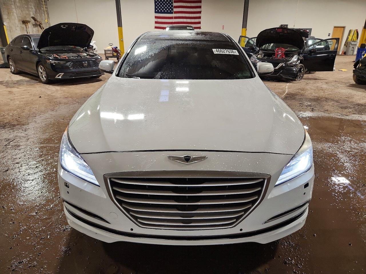 2015 Hyundai Genesis 3.8L - Фото 5