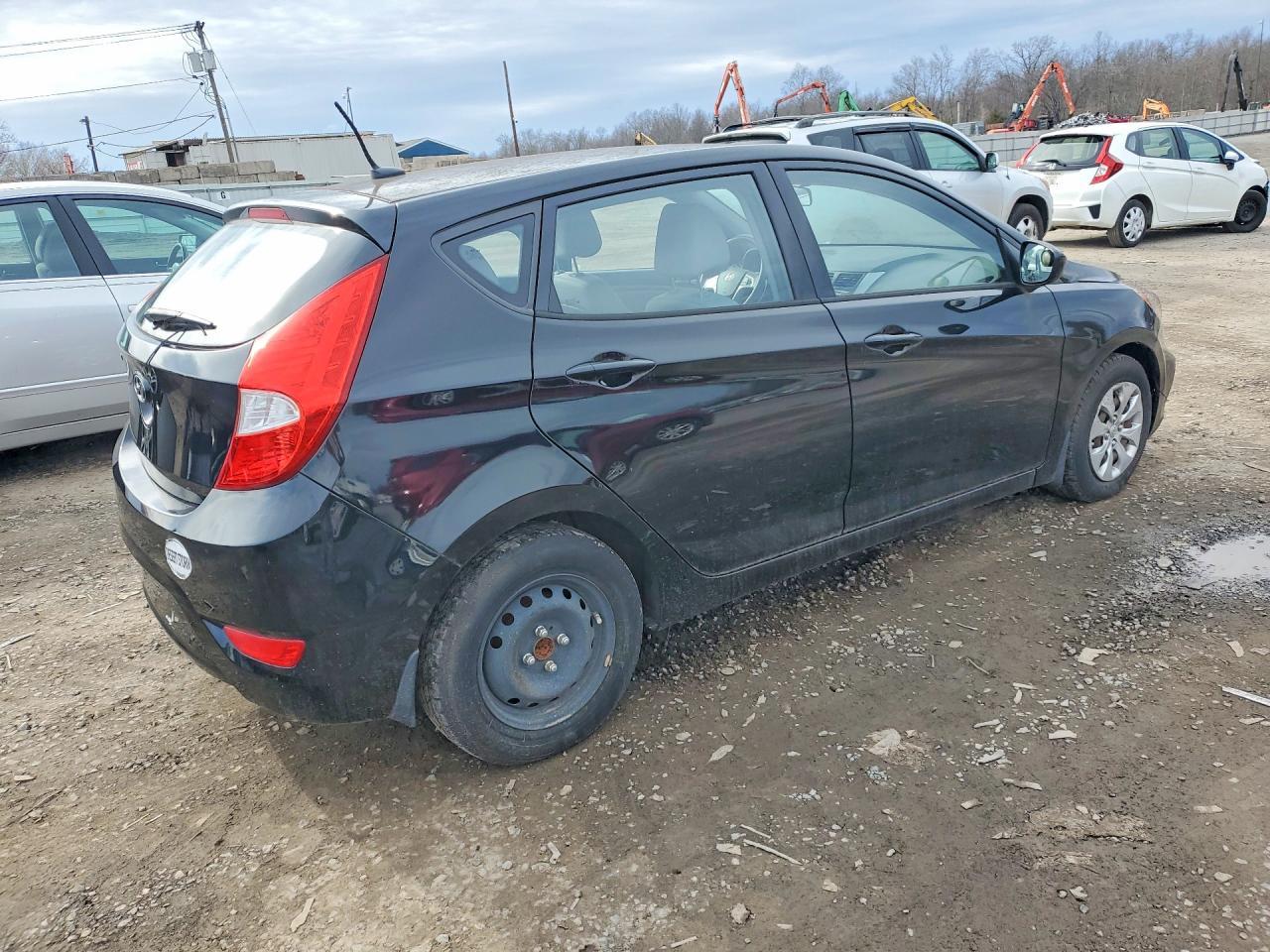 2016 Hyundai Accent Se - Фото 3