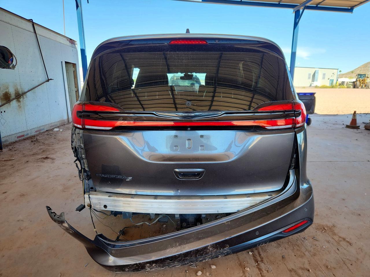 2021 Chrysler Pacifica Touring L - Фото 6