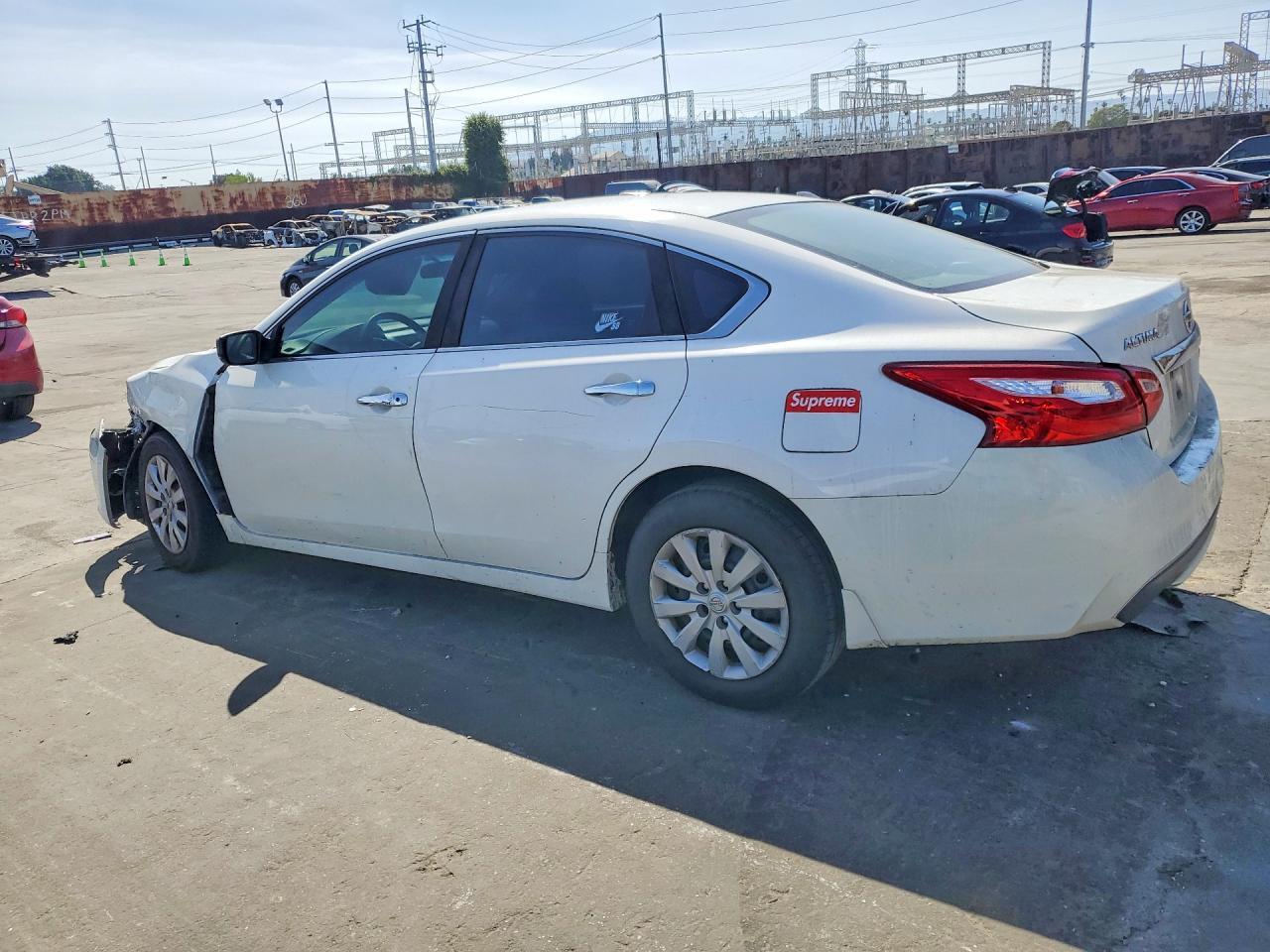 2016 Nissan Altima 2.5 S - Фото 2