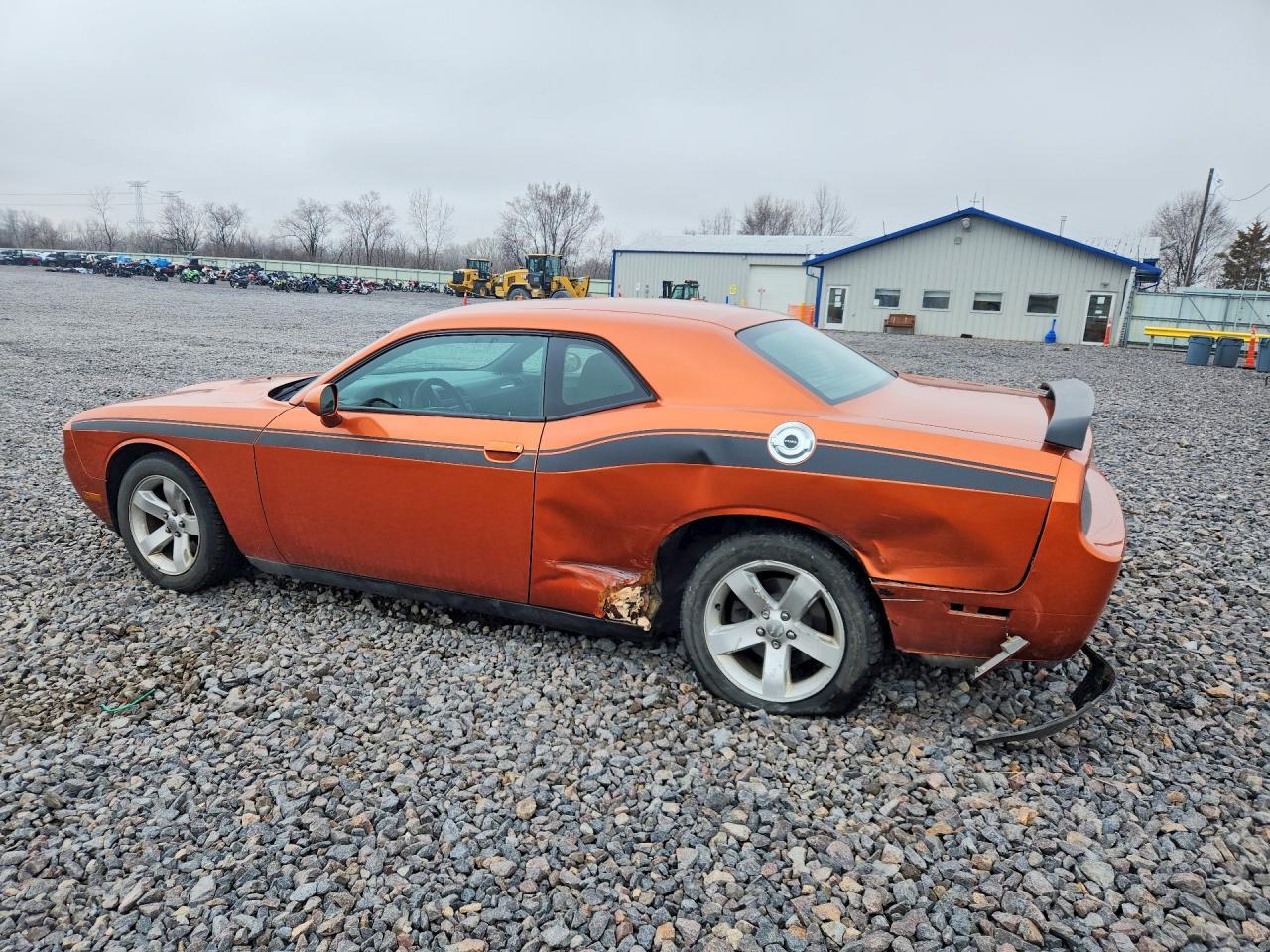 2011 Dodge Challenger - Image 2