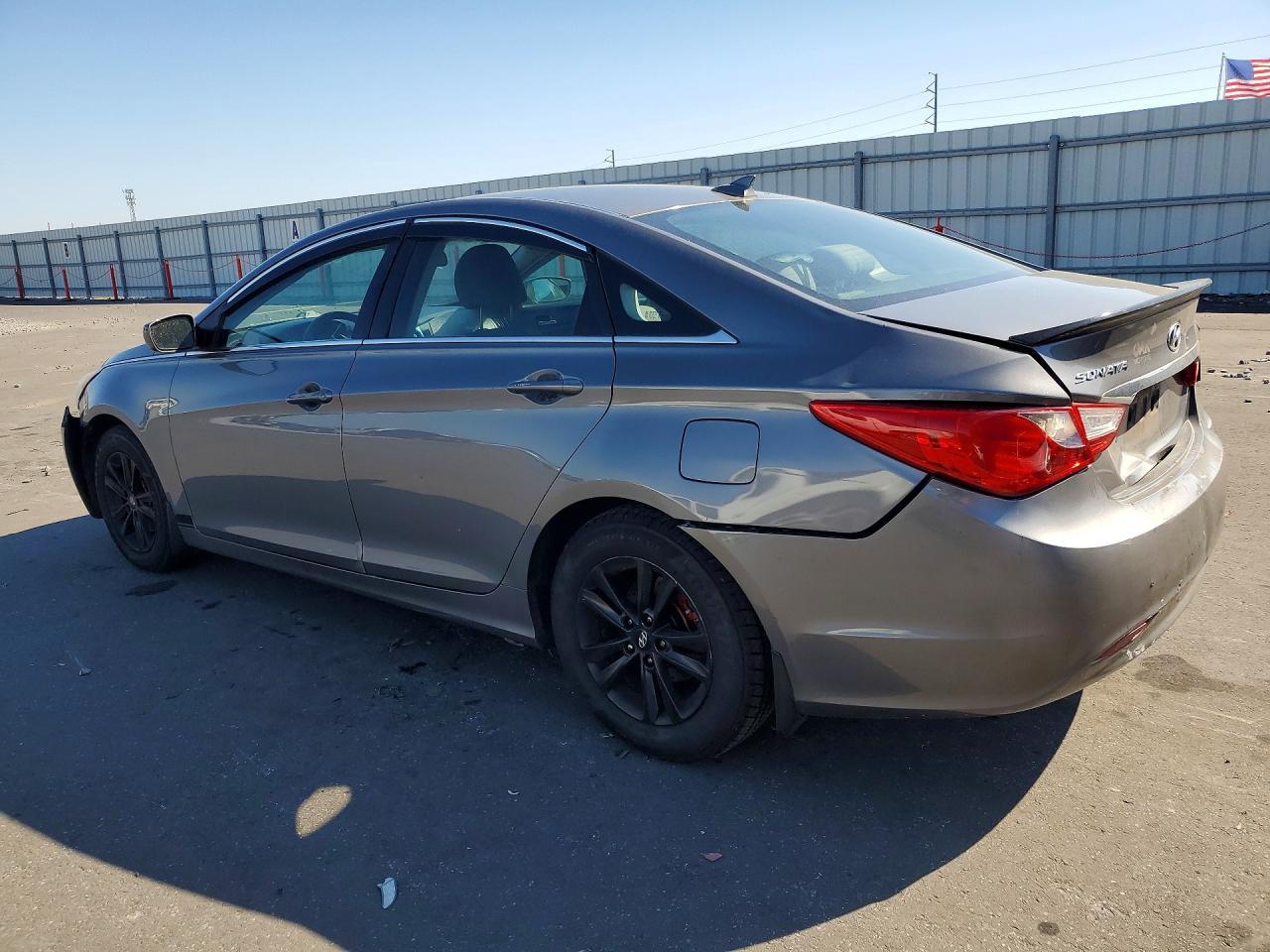 2013 Hyundai Sonata Gls - Фото 2