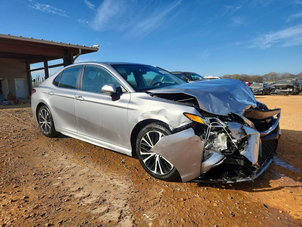 2019 Toyota Camry Se - Фото 4