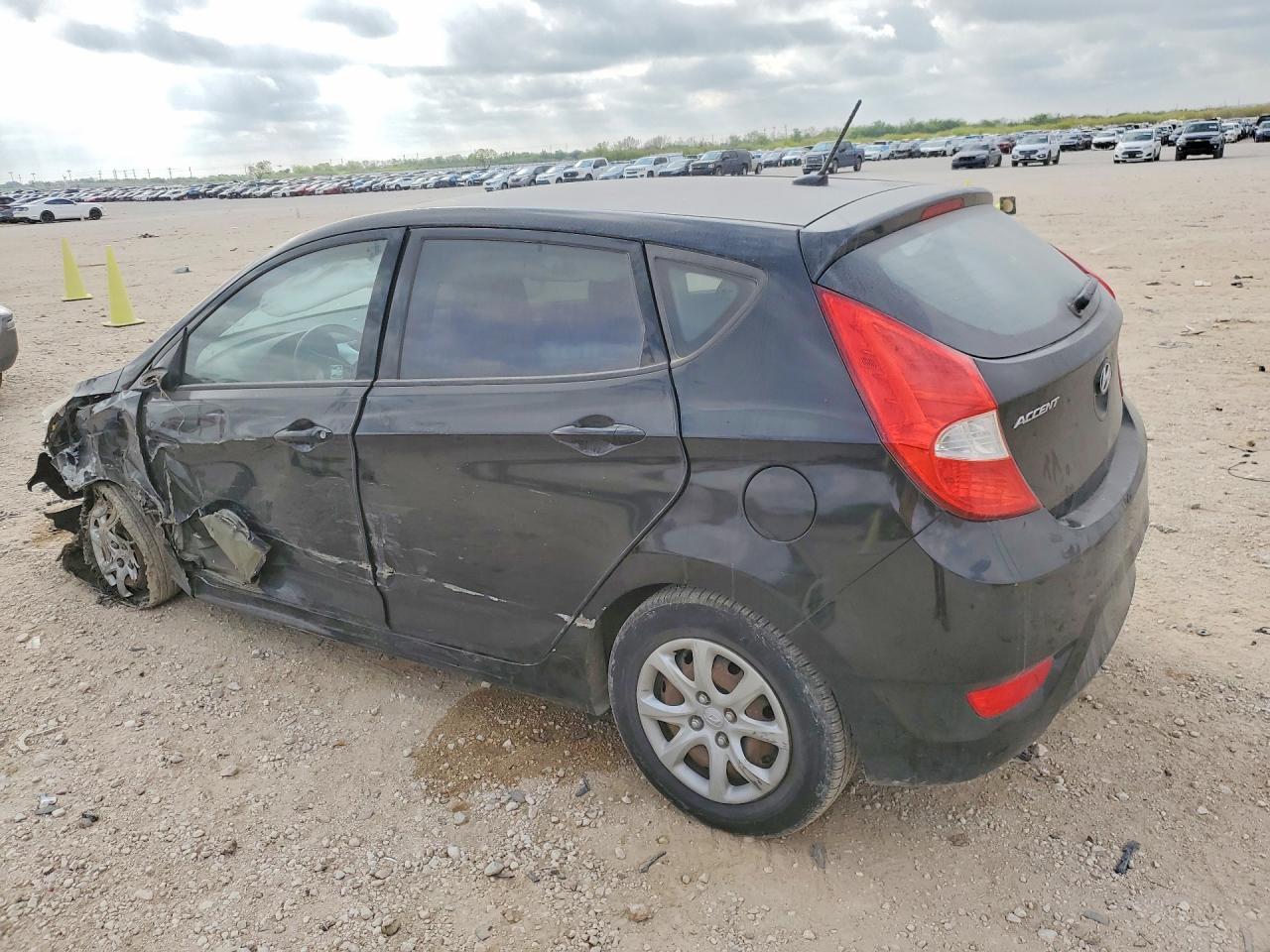 2014 Hyundai Accent Gs - Фото 2