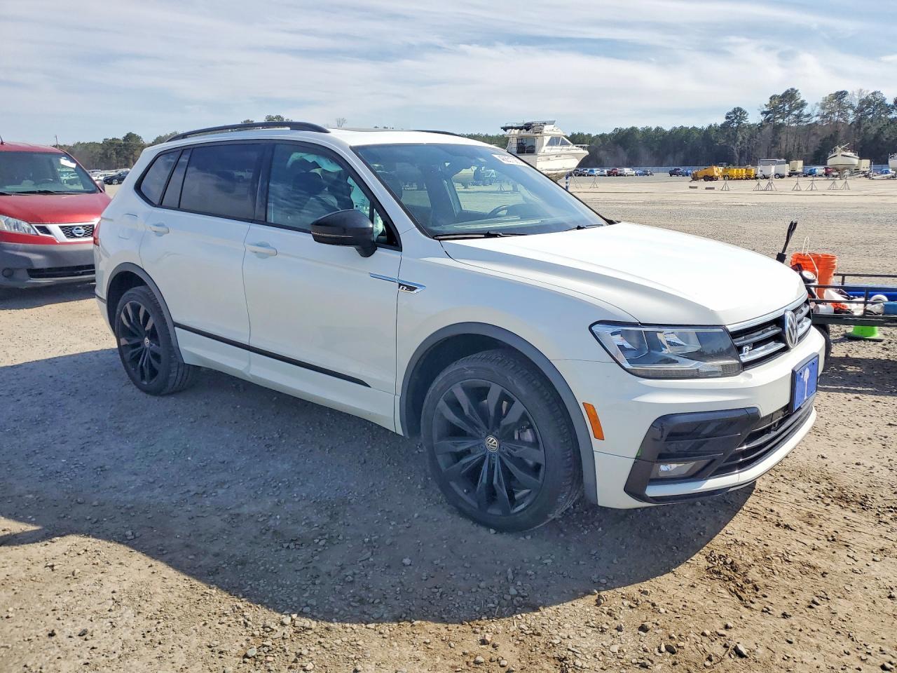 2020 Volkswagen Tiguan Se - Фото 4