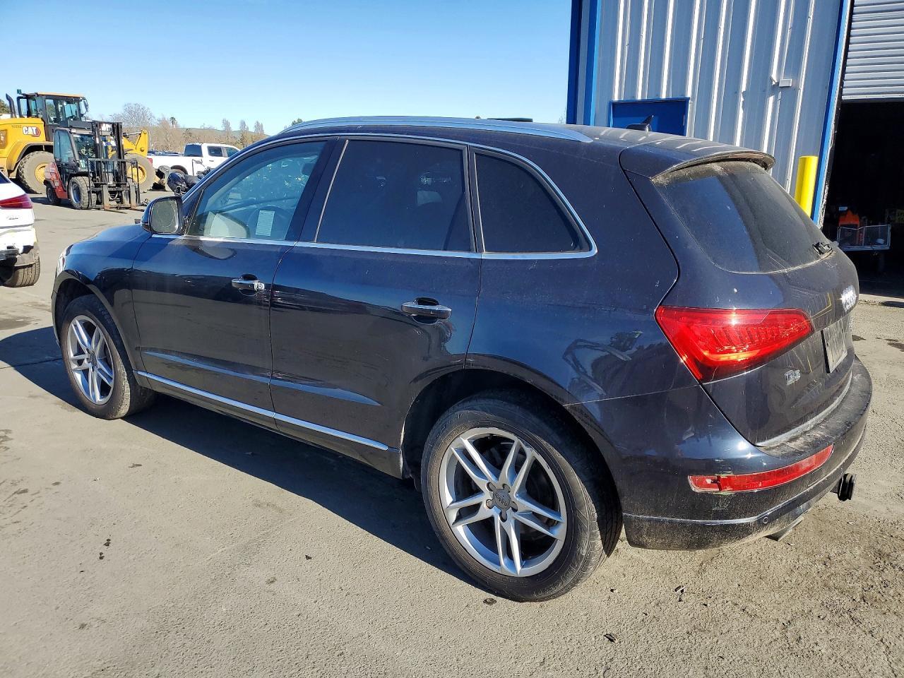 2017 Audi Q5 Premium Plus - Image 2