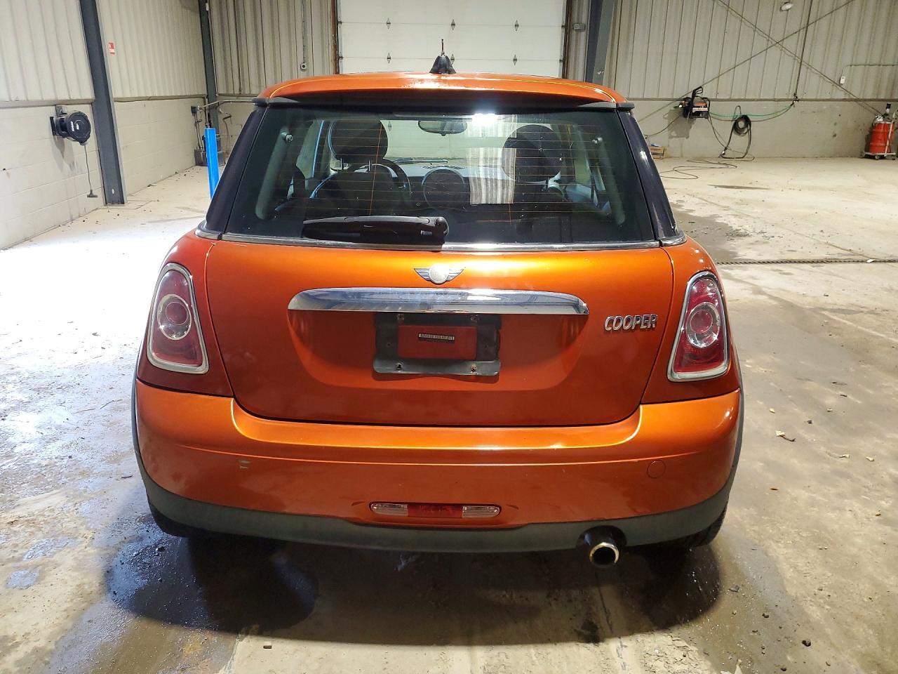 2011 Mini Cooper - Image 6