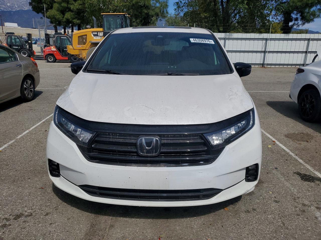 2023 Honda Odyssey Sport-L - Image 5
