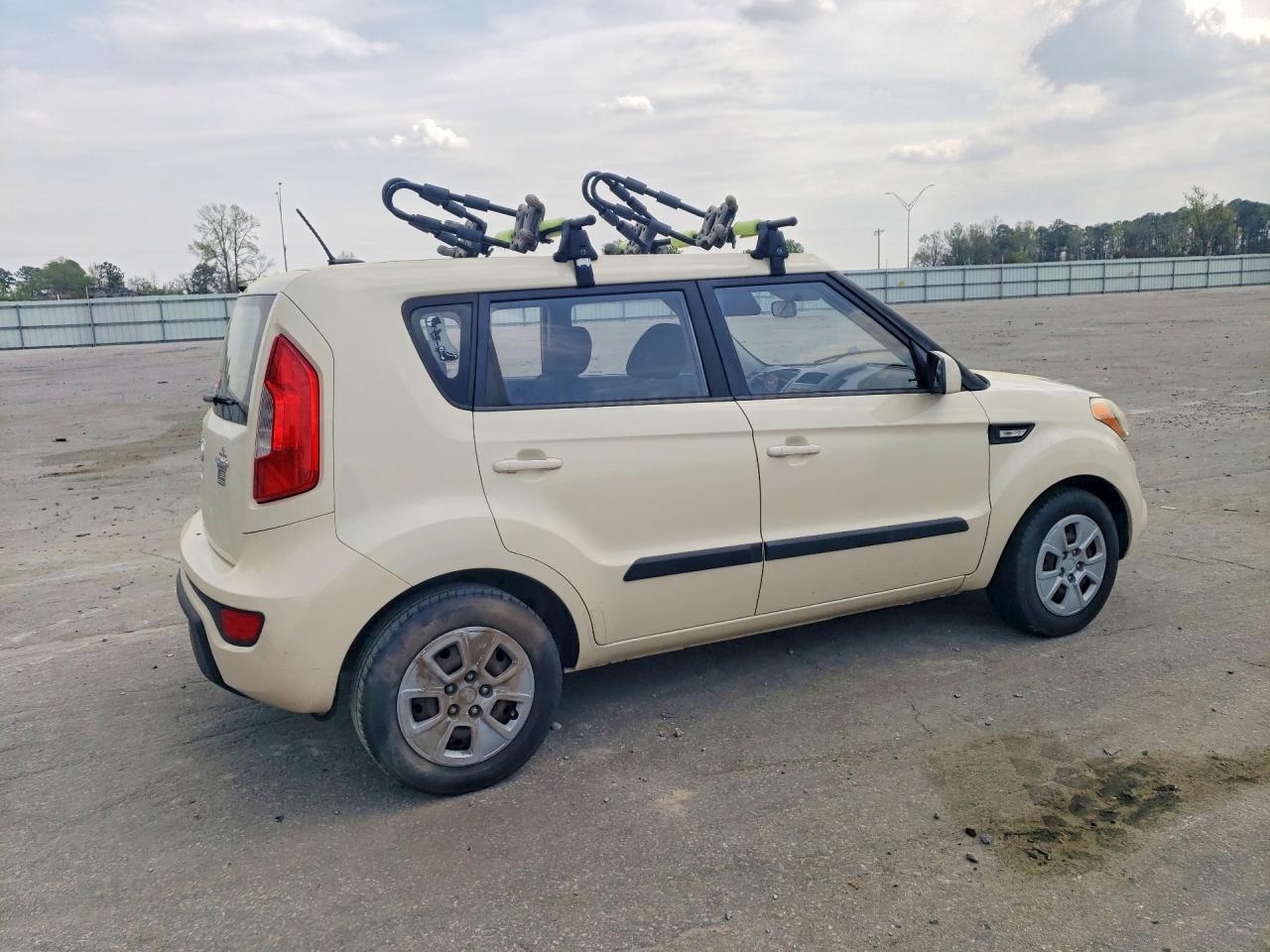 2013 Kia Soul Base - Image 3