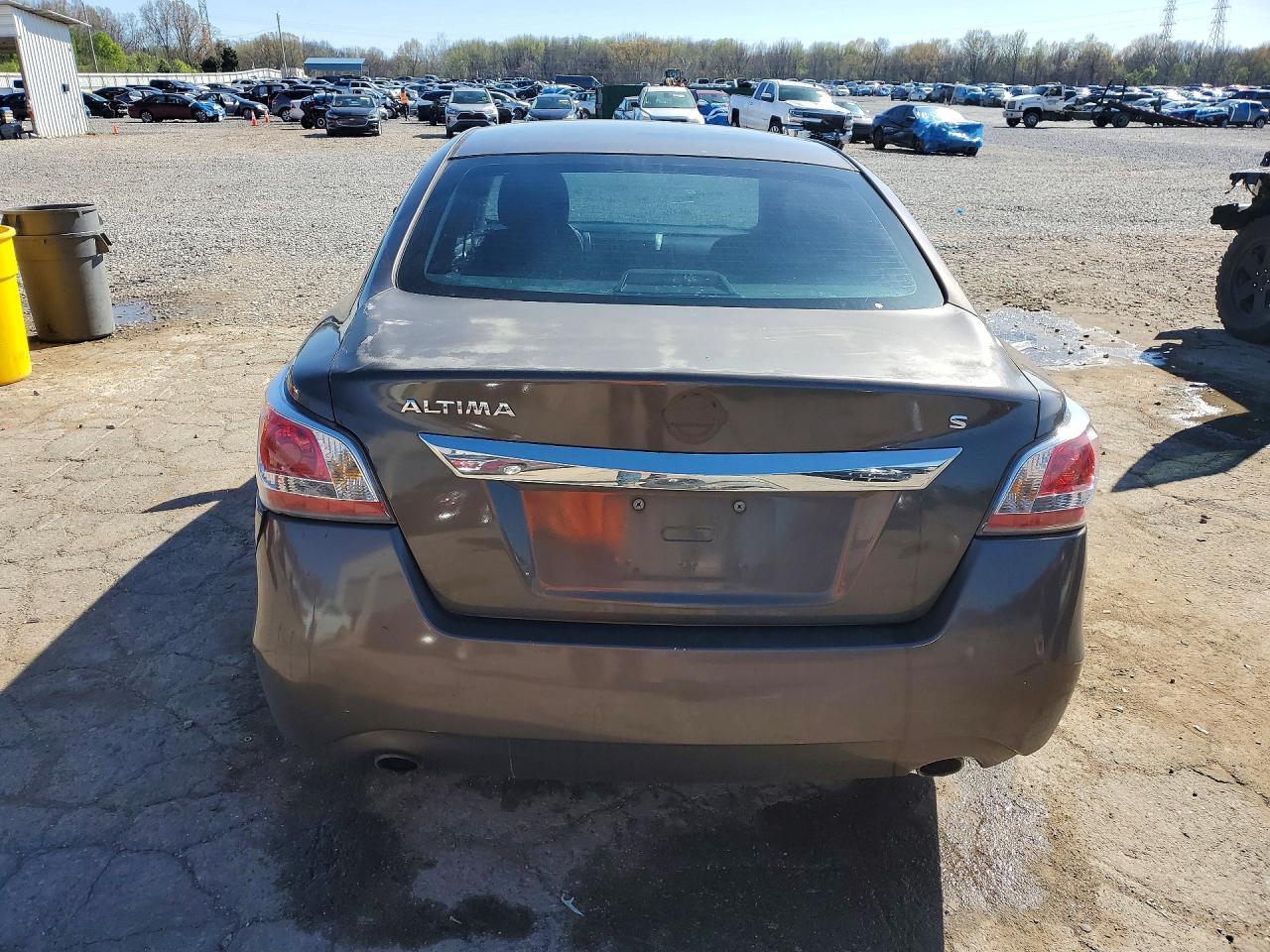 2014 Nissan Altima 2.5 S - Фото 6