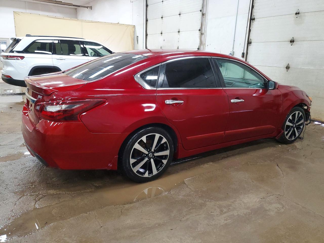 2018 Nissan Altima 2.5 Sr - Image 3