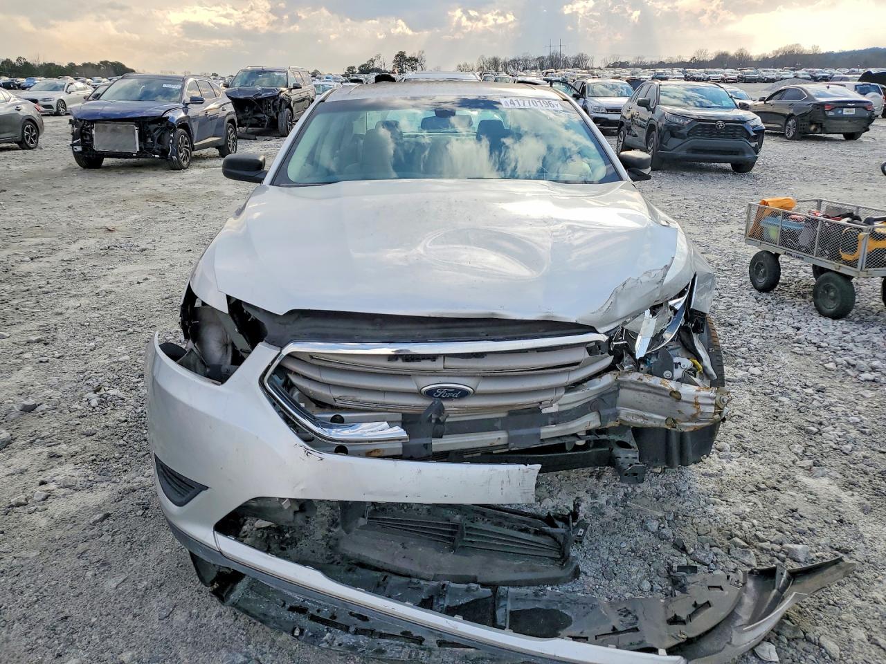 2015 Ford Taurus Se - Фото 5