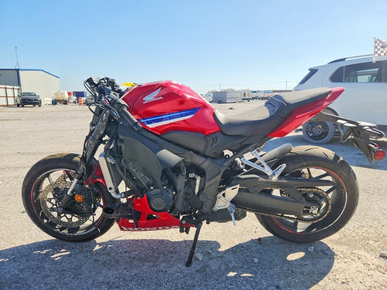 2025 Honda Cbr650 R - Фото 3