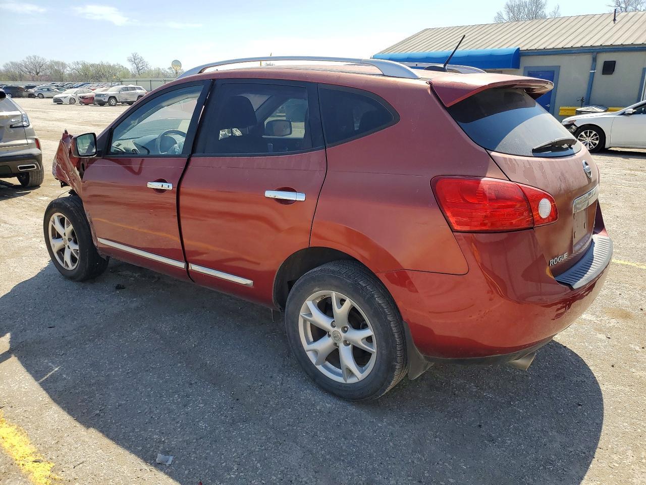 2011 Nissan Rogue S - Image 2