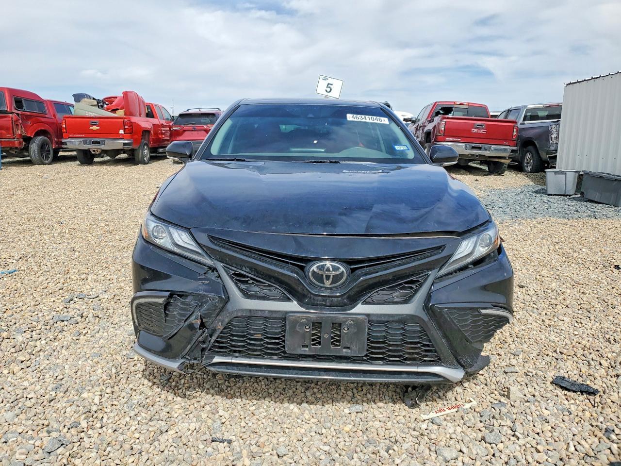 2022 Toyota Camry Xse - Фото 5