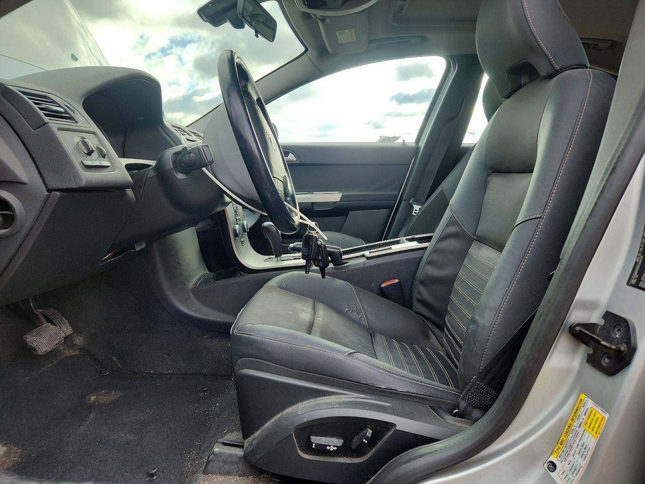 2010 Volvo S40 2.4I - Фото 7