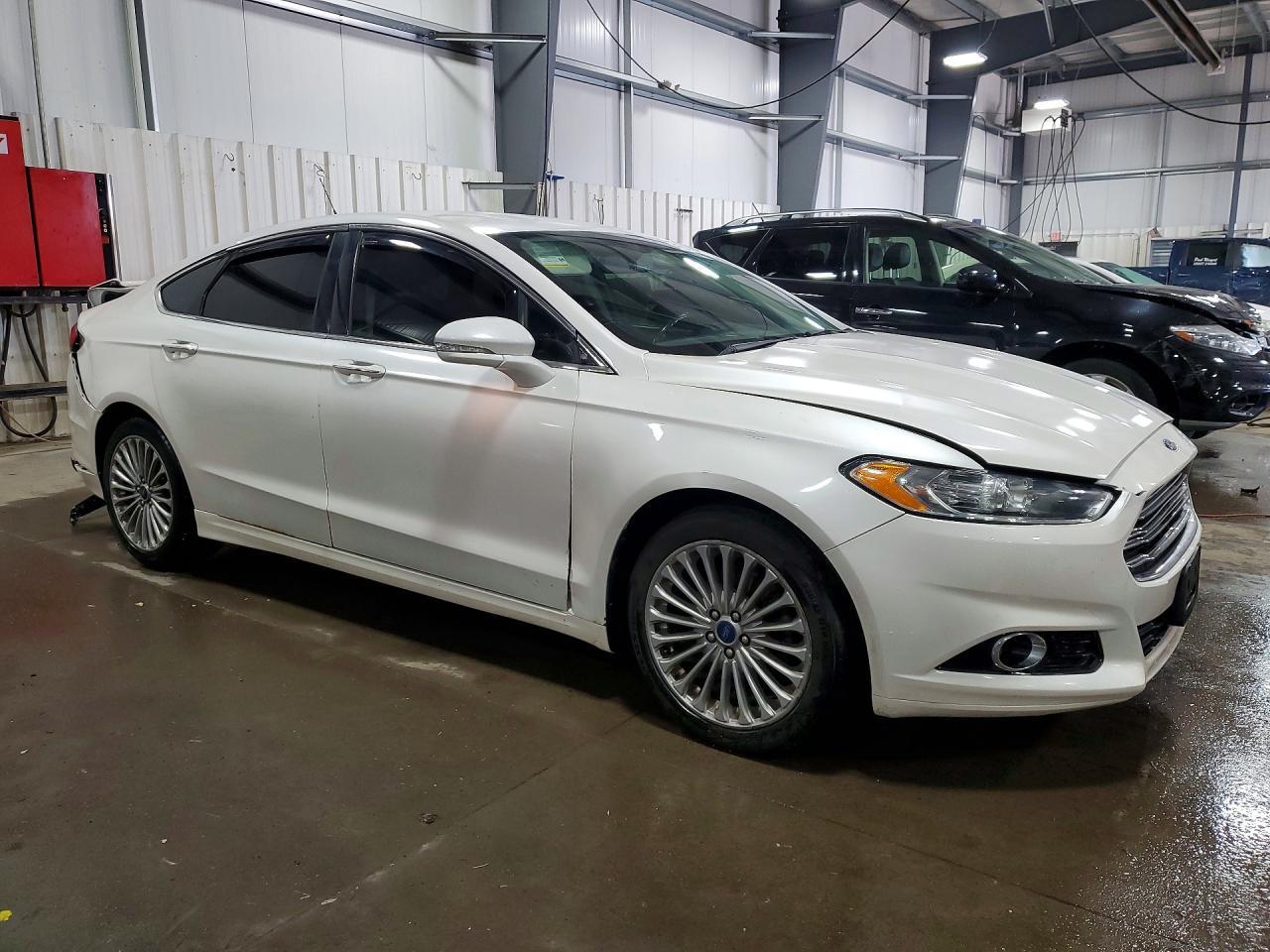 2016 Ford Fusion Titanium - Фото 4