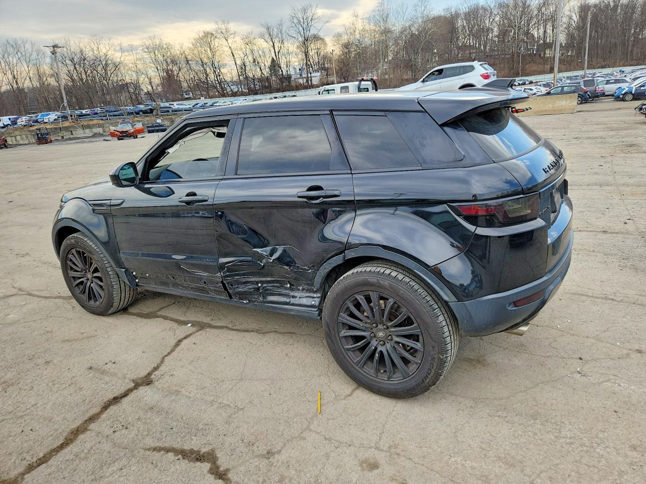 2019 Land Rover Range Rover Evoque Se - Image 2