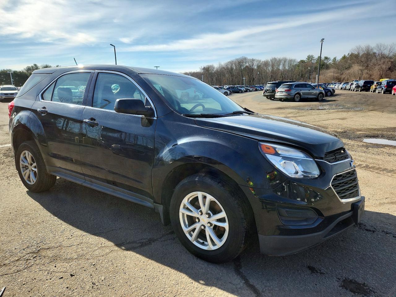 2017 Chevrolet Equinox Ls - Image 4