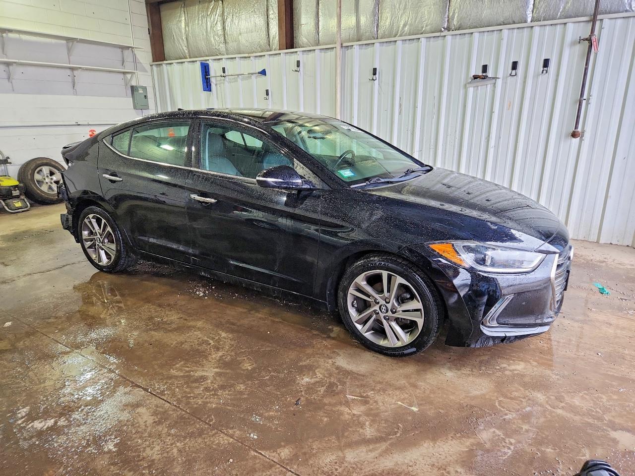 2017 Hyundai Elantra Limited - Image 4