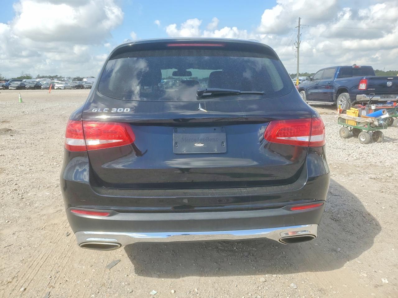 2016 Mercedes-Benz Glc 300 - Image 6