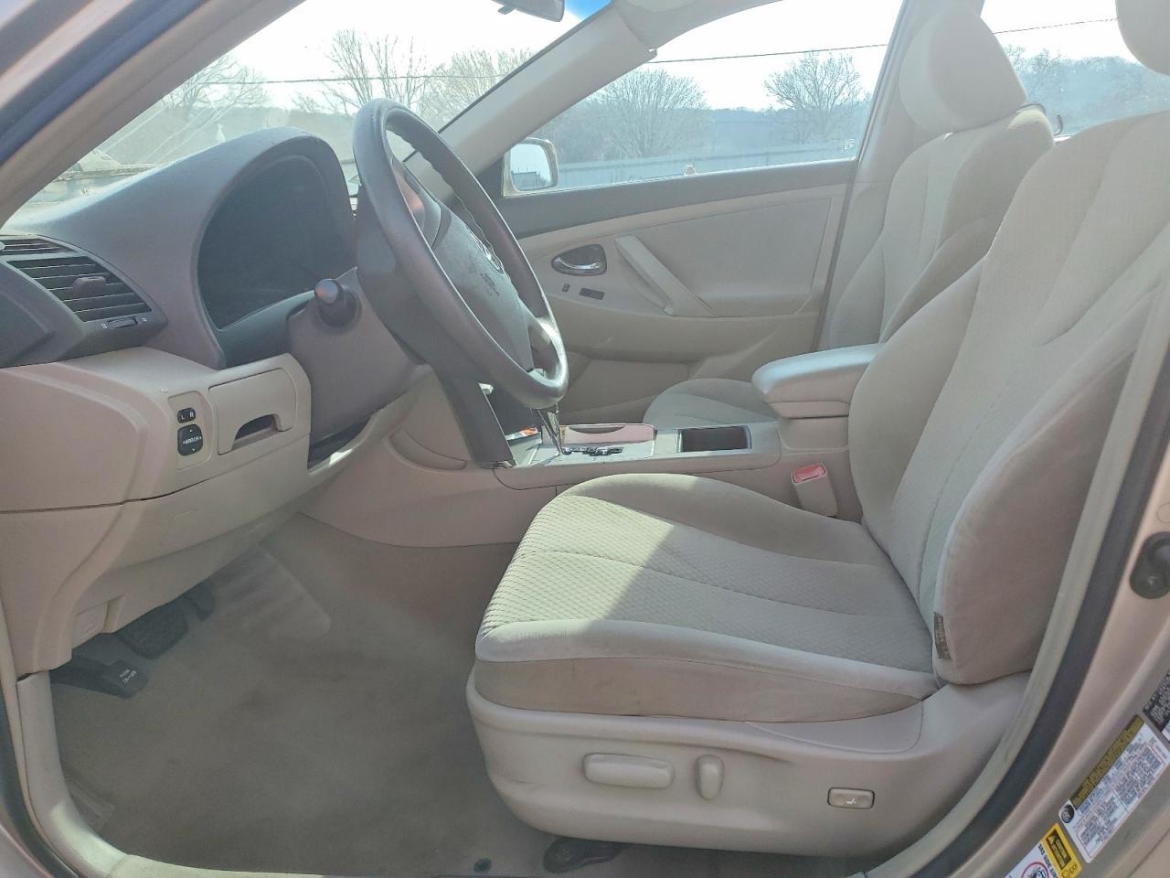 2007 Toyota Camry Le - Image 7