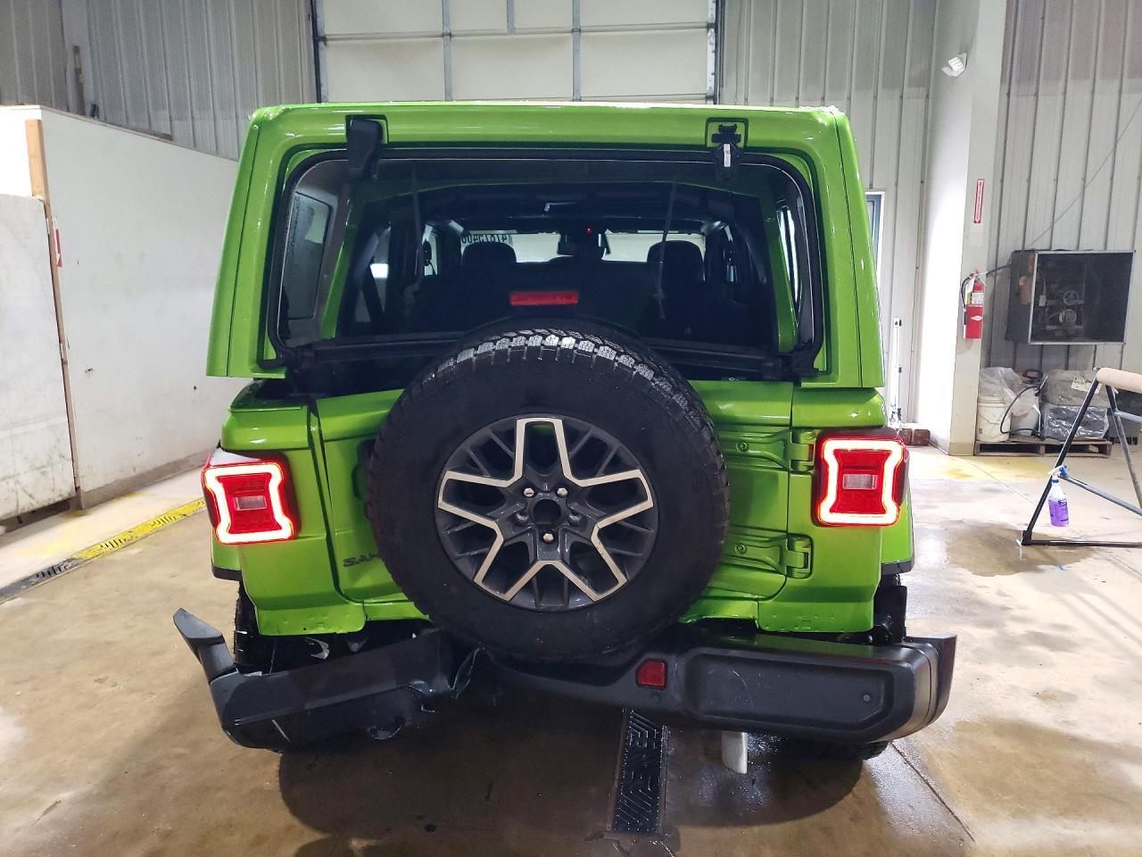 2026 Jeep Wrangler Sahara - Фото 6