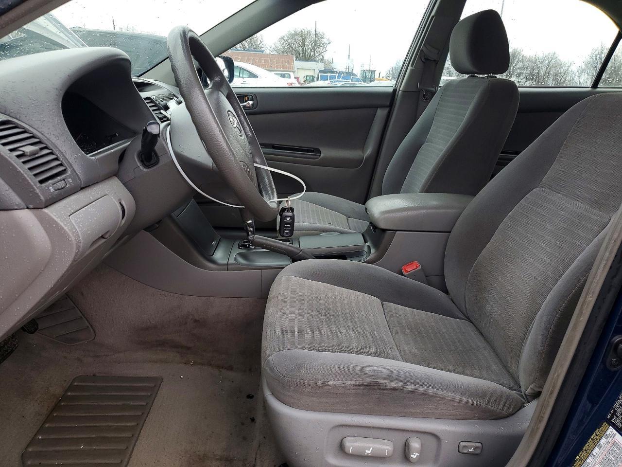 2005 Toyota Camry - Image 7