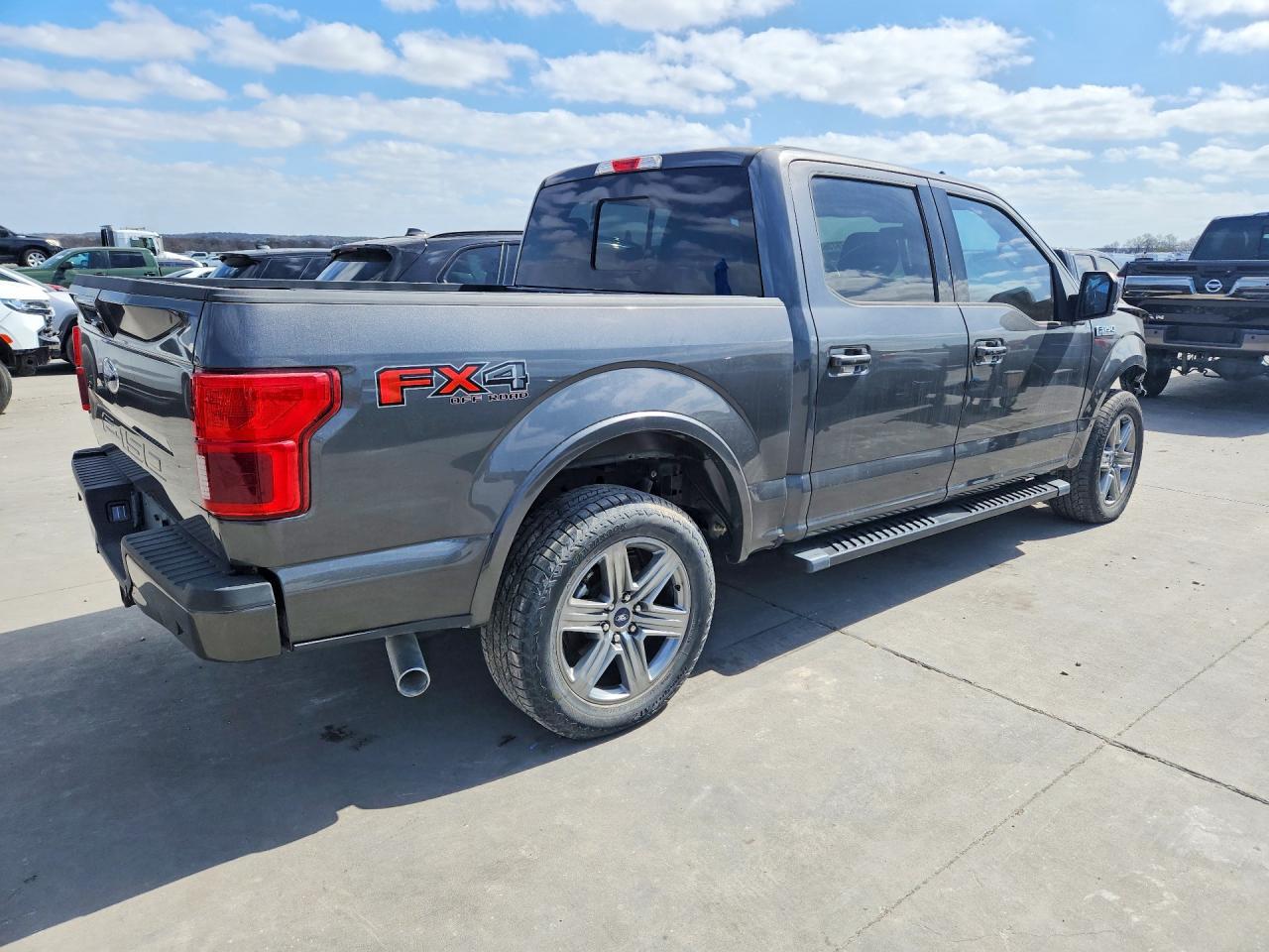 2019 Ford F150 Lariat - Фото 3