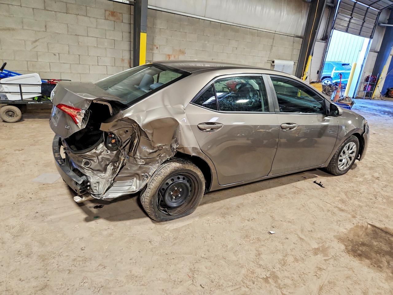 2019 Toyota Corolla Le - Фото 3