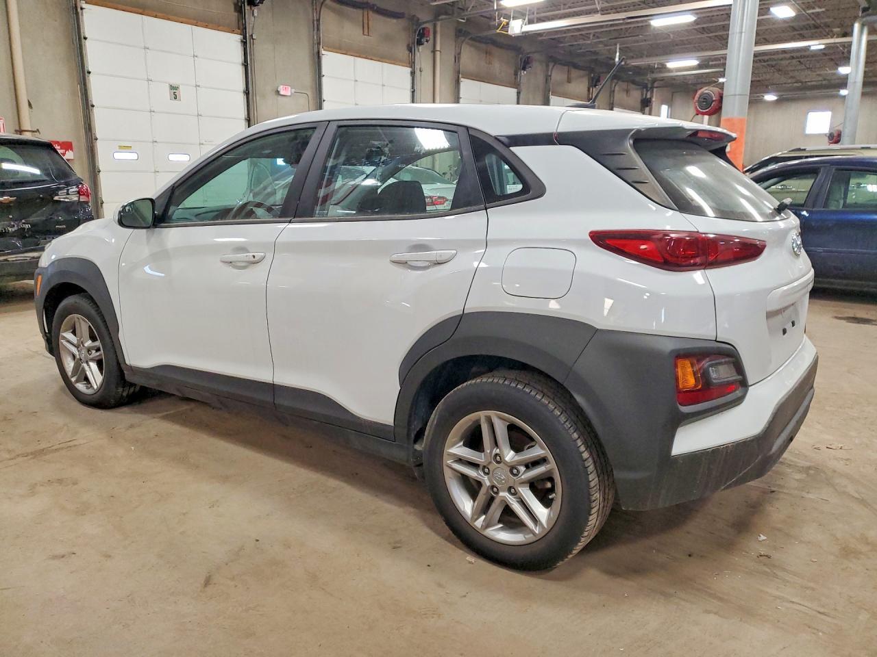 2021 Hyundai Kona Se - Фото 2