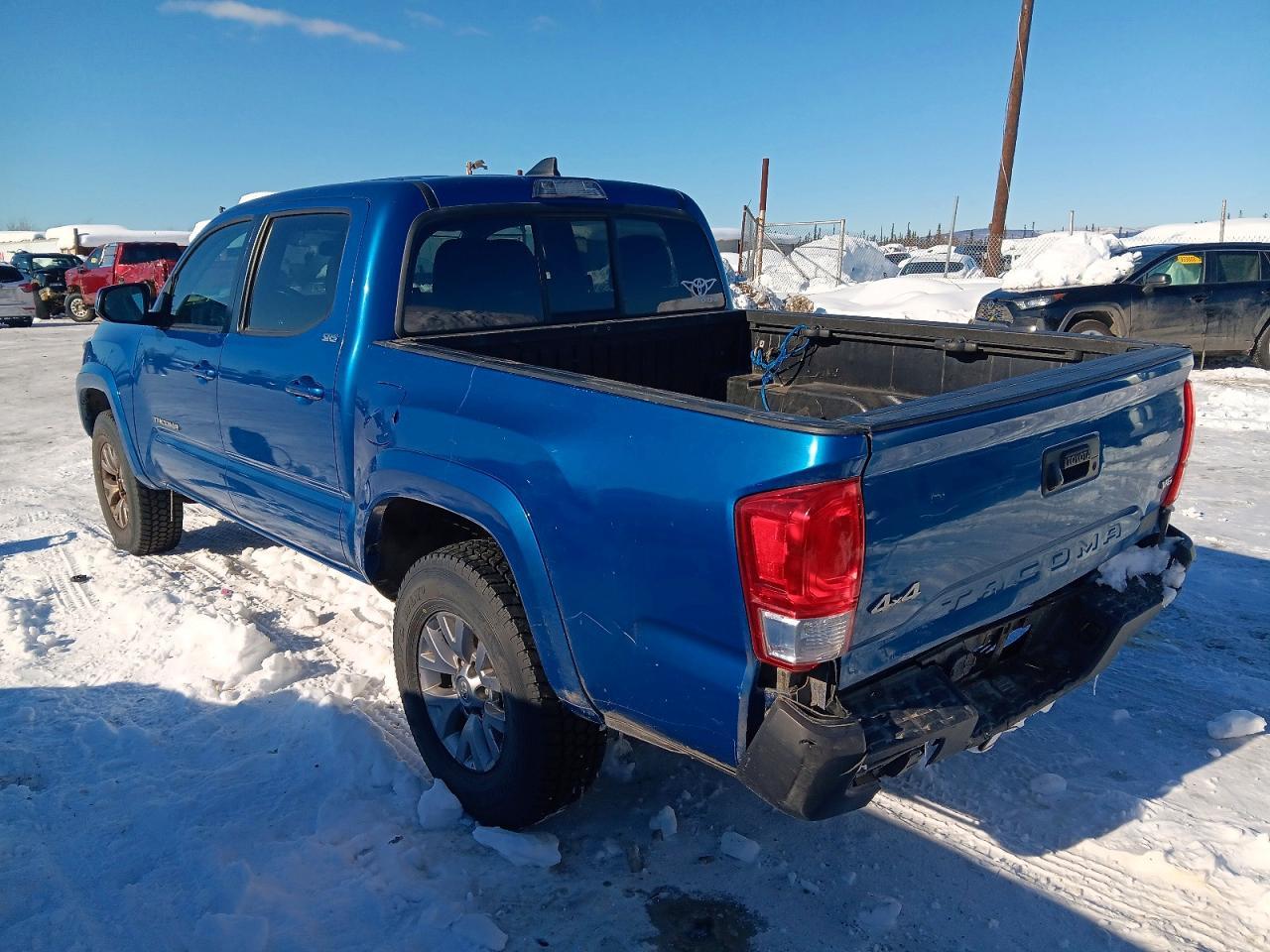 2017 Toyota Tacoma Sr5 V6 - Image 2
