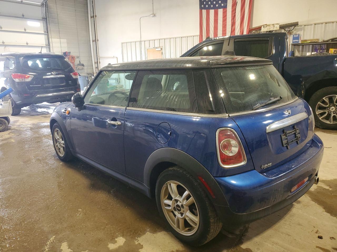 2012 Mini Cooper - Image 2