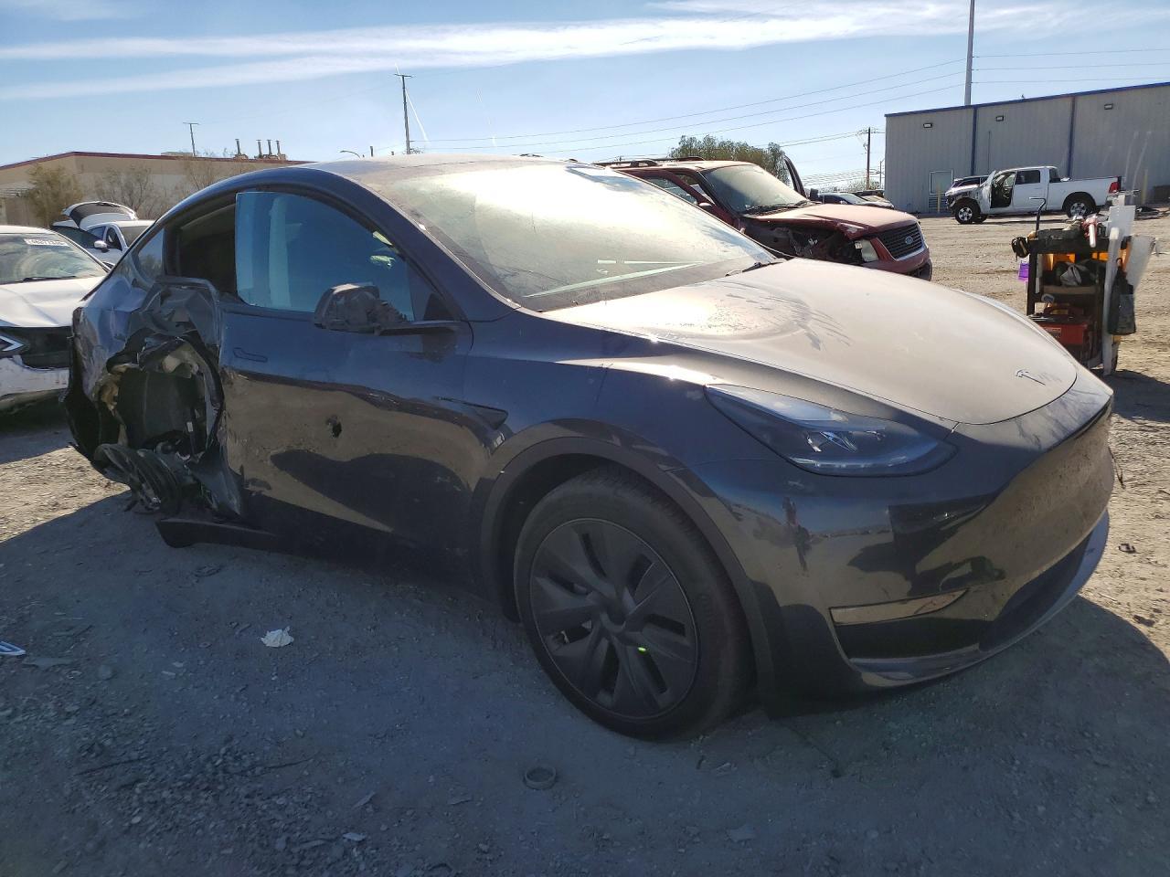 2025 Tesla Model Y - Image 4