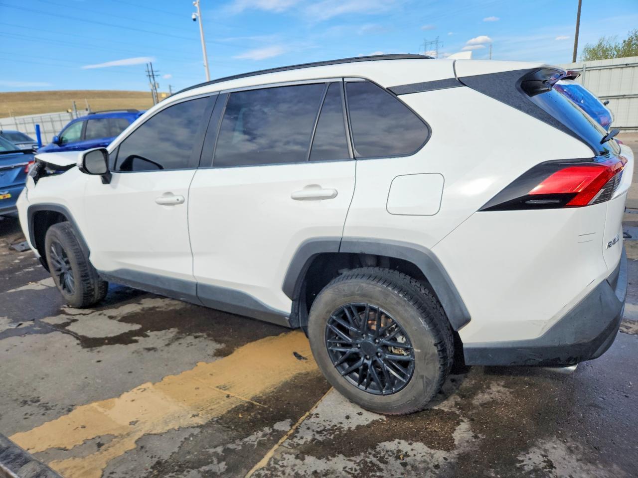 2020 Toyota Rav4 Xle - Image 2