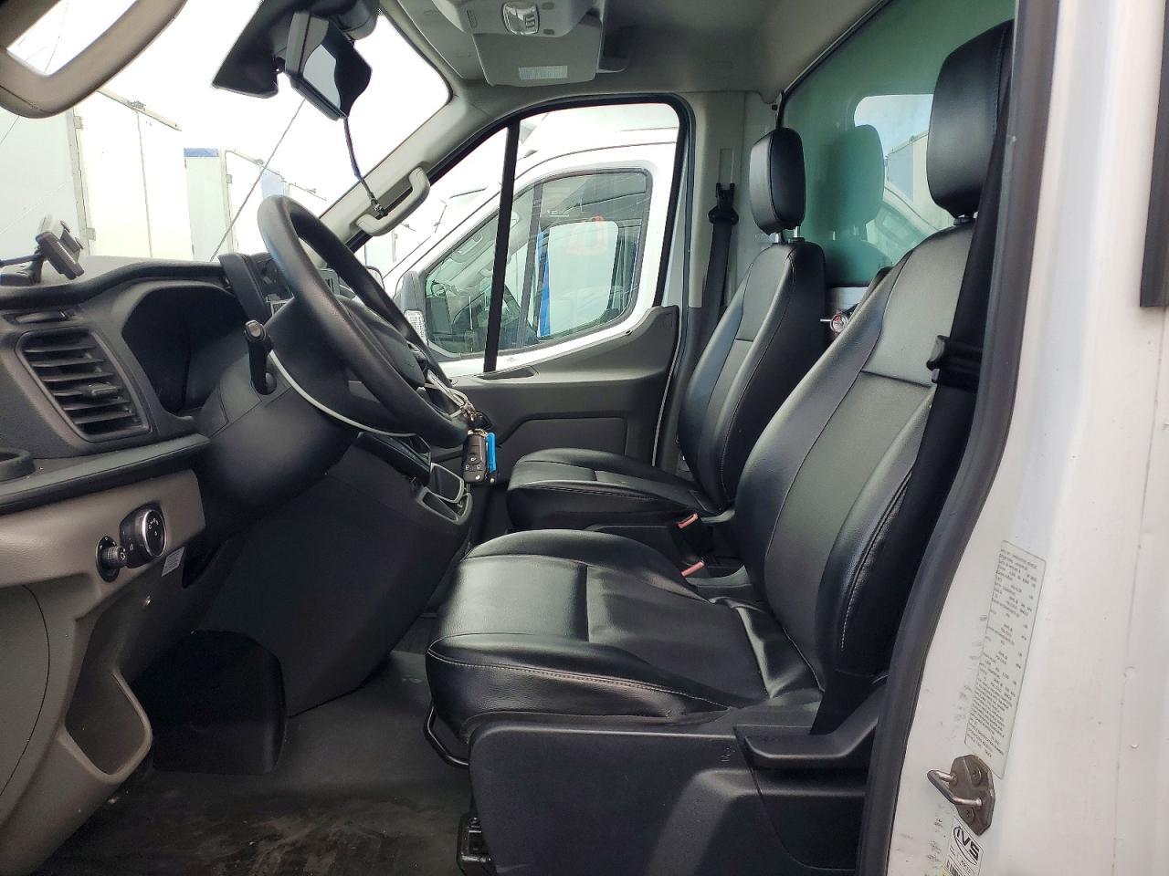 2020 Ford Transit Delivery Truck - Фото 7