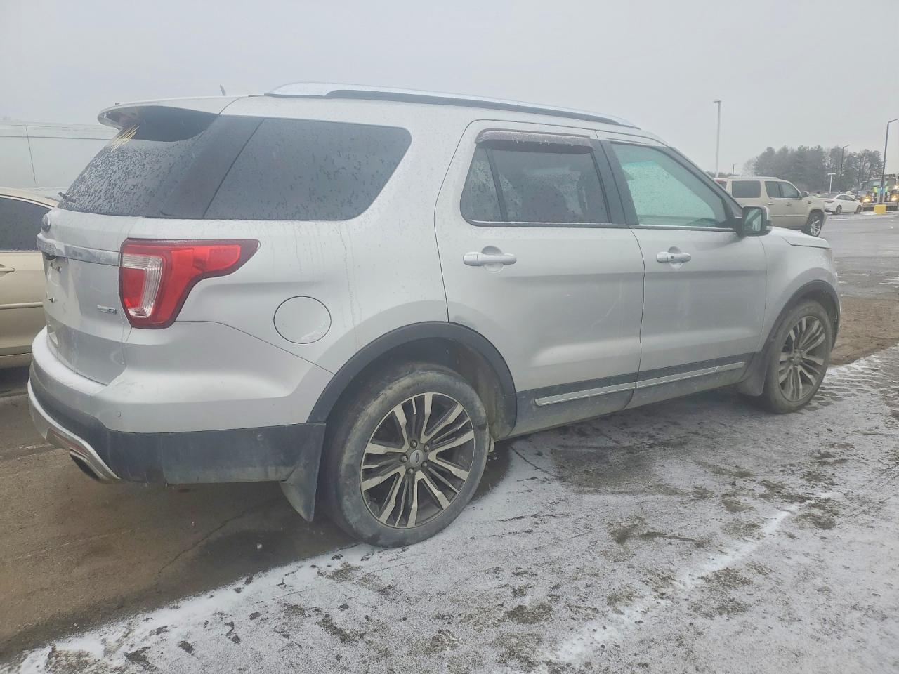 2017 Ford Explorer Platinum - Фото 3