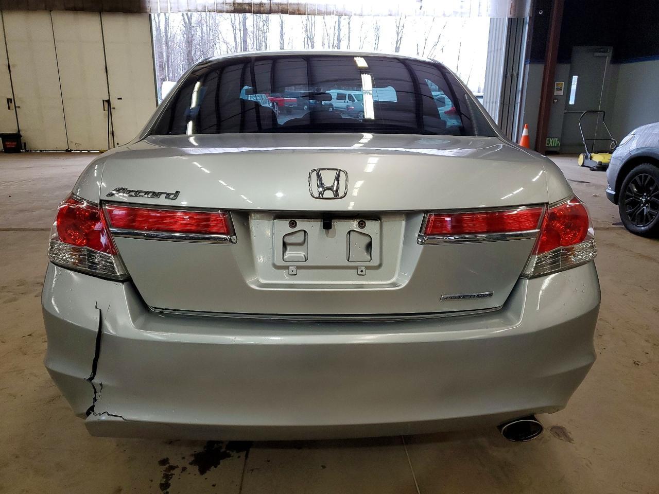 2011 Honda Accord Lxp - Image 6