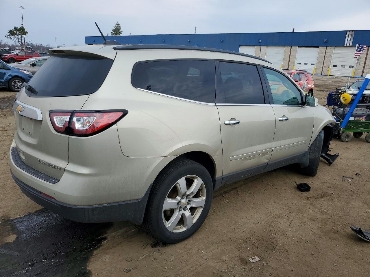 2016 Chevrolet Traverse Lt - Фото 3