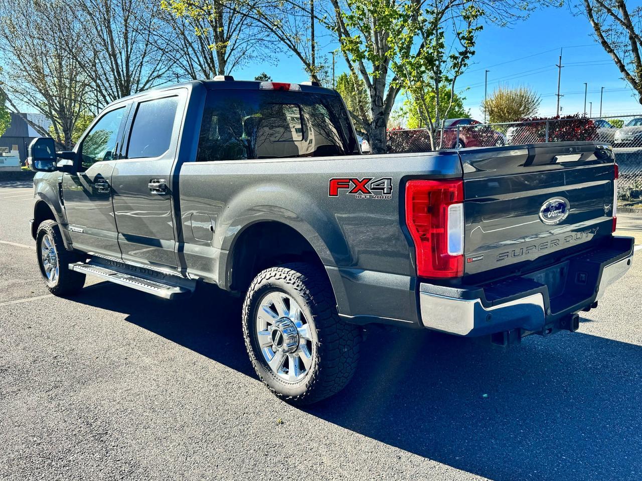 2018 Ford F350 Super Duty - Фото 3