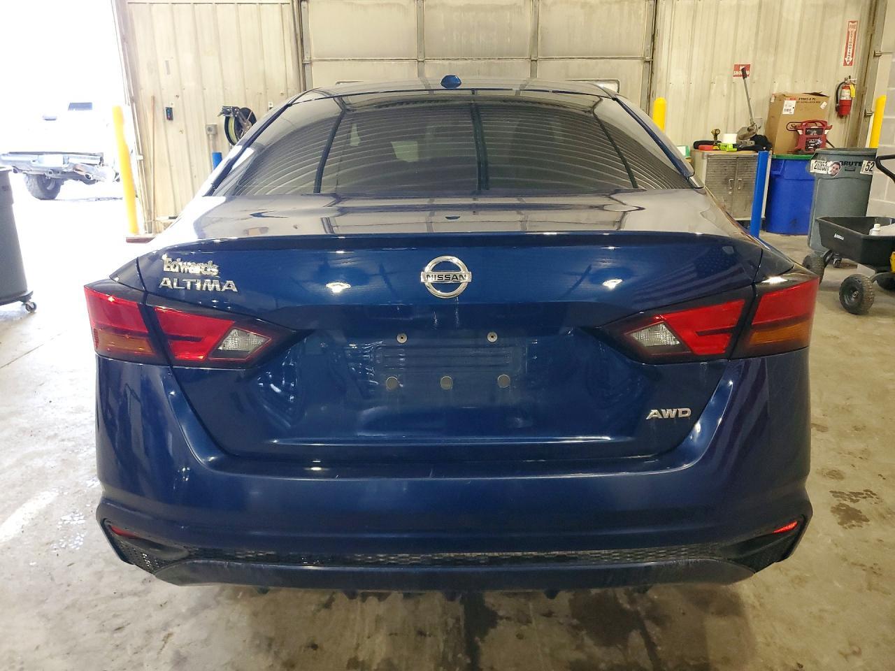 2019 Nissan Altima - Фото 6