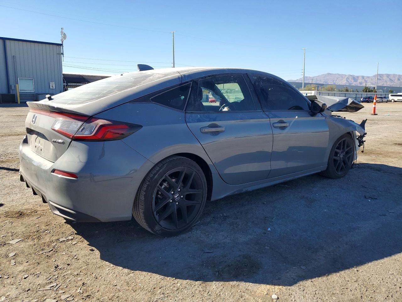 2025 Honda Civic Sport - Фото 3