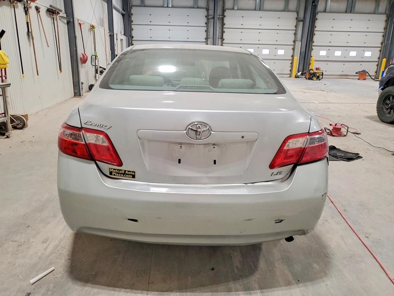 2009 Toyota Camry Le - Image 6